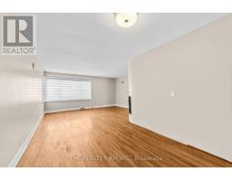 15 MAYFAIR DRIVE - 22