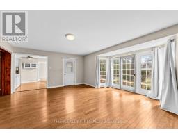 15 MAYFAIR DRIVE - 24
