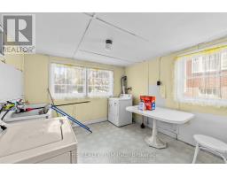 15 MAYFAIR DRIVE - 46
