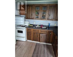 3053 ST CLAIR PARKWAY - 4