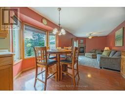 10 TIMBERLANE CRESCENT - 11