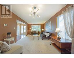 10 TIMBERLANE CRESCENT - 7