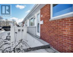 21 QUEENSTON CRESCENT - 3