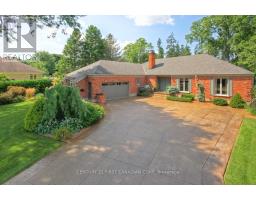 811 CLEARVIEW CRESCENT - 2