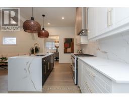 33 GLADSTONE AVENUE - 12