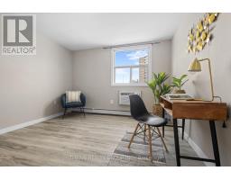 203 - 931 WONDERLAND ROAD S - 16