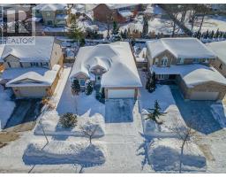 928 CRESTVIEW CRESCENT - 4