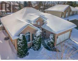 928 CRESTVIEW CRESCENT - 40