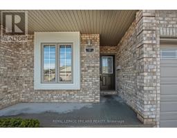 9 - 1571 CORONATION DRIVE - 3