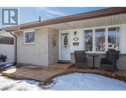 25 QUEENSTON CRESCENT - 2