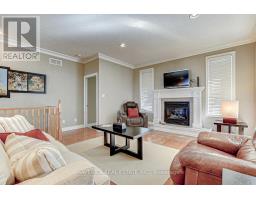 35 GREYROCK CRESCENT - 8