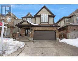 440 SAUVE CRESCENT - 1