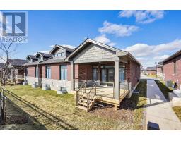 9 - 1080 UPPERPOINT AVENUE - 3