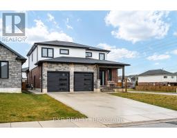 81 WOODLAND CRESCENT - 34