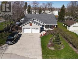 74 GREEN ACRES CRESCENT N - 2