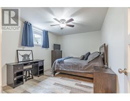 3 - 121 ROBIN RIDGE DRIVE - 21