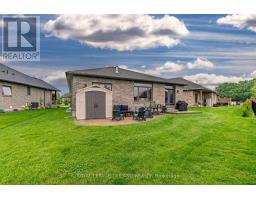 3 - 121 ROBIN RIDGE DRIVE - 23