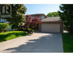 66 PINEGROVE CRESCENT - 1