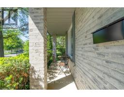 1047 GRIFFITH STREET - 3