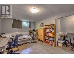 595 DUFFERIN AVENUE - 27