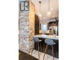 775 COLBORNE STREET - 9