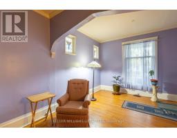 17 THORNTON AVENUE - 4