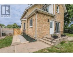 23 FAIRVIEW AVENUE - 32