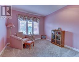 760 WHITEHAVEN CRESCENT - 32