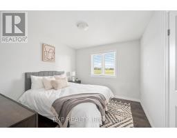 2618 BOND STREET - 24