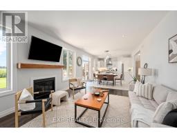 2618 BOND STREET - 6