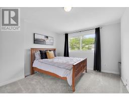 22 - 300 SANDRINGHAM CRESCENT - 20