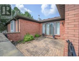 12 - 65 FIDDLERS GREEN ROAD - 30