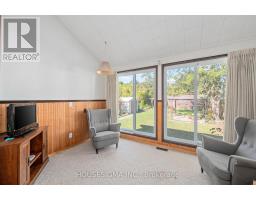 1096 MARGARET STREET - 12