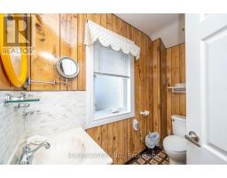 1096 MARGARET STREET - 22