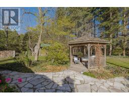 11 ELMHURST STREET - 32