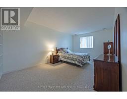 408 - 30 CHAPMAN COURT - 18