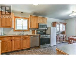 92 SNOWDON CRESCENT - 12