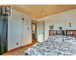 92 SNOWDON CRESCENT - 23