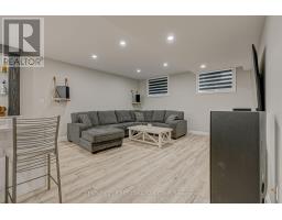 7442 SILVER CREEK CRESCENT - 39