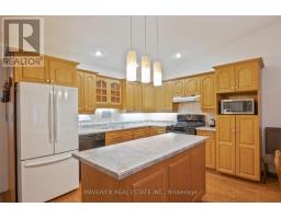 98 CARRIE CRESCENT - 18