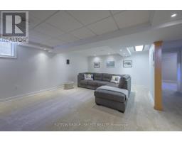 29 AMBLESIDE DRIVE - 21