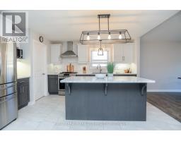 30 FOXTAIL LANE - 19