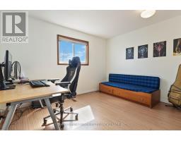83 DUNCAN CRESCENT - 32