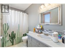 83 DUNCAN CRESCENT - 40