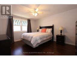 313 PINETREE LANE - 21