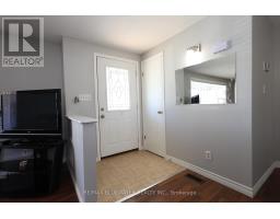 313 PINETREE LANE - 6