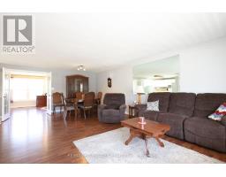 313 PINETREE LANE - 9