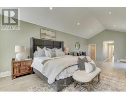 239 TECUMSEH AVENUE E - 35
