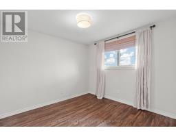 105 KLEINFELDT AVENUE - 20