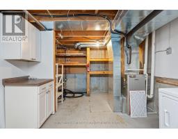 105 KLEINFELDT AVENUE - 35